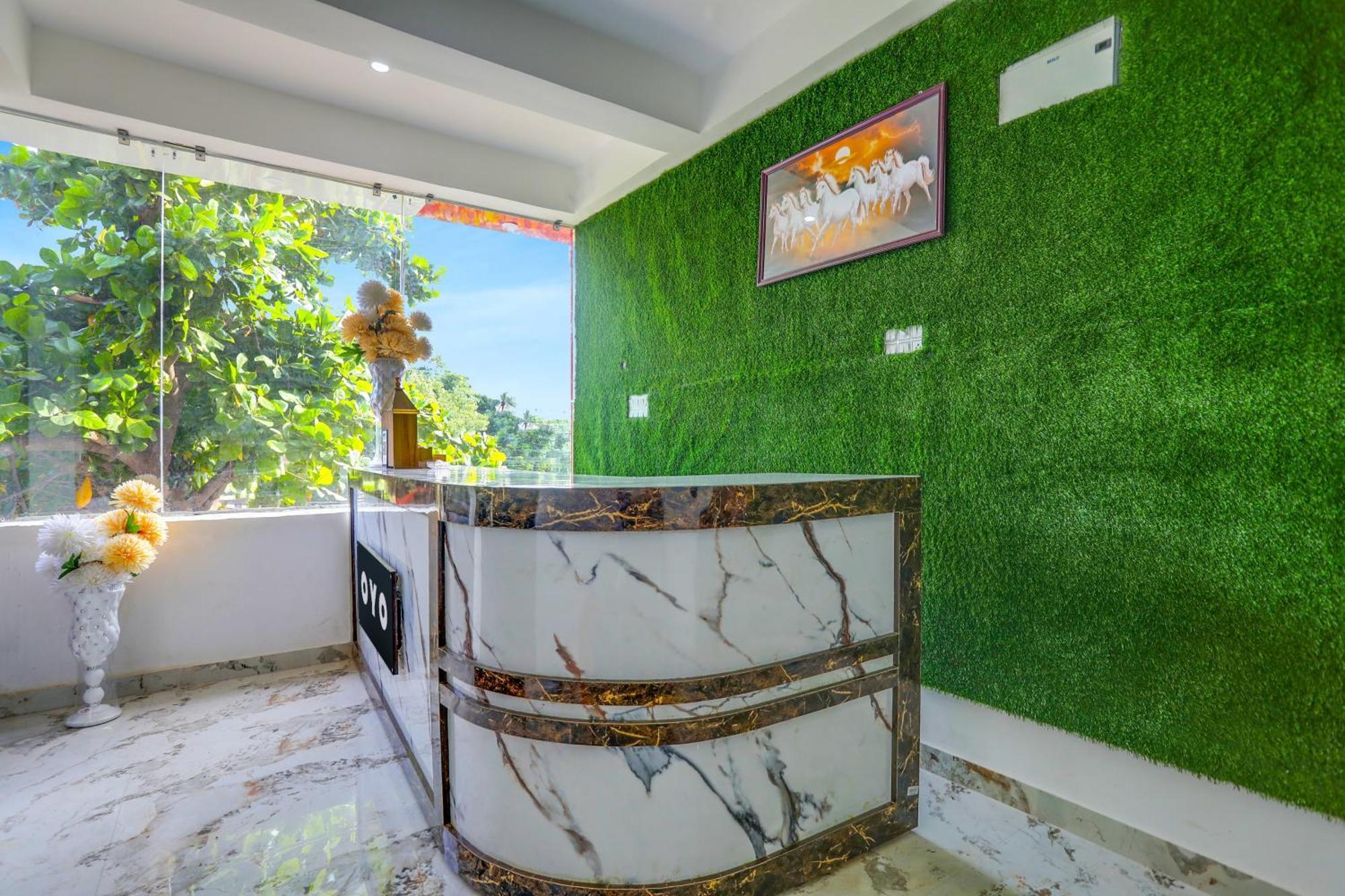 Spot On Hotel Impression Patna  Bagian luar foto
