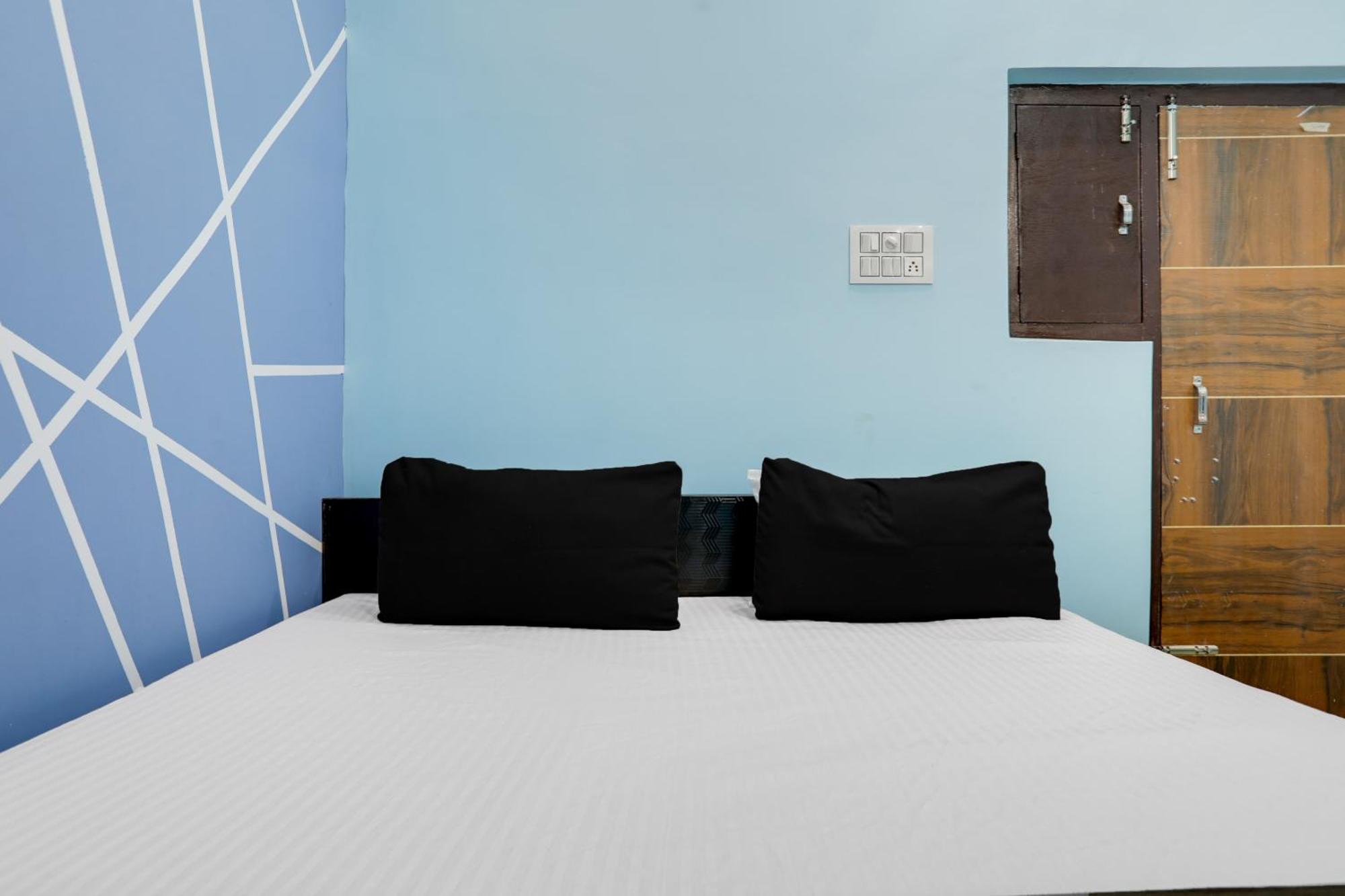 Spot On Hotel Impression Patna  Bagian luar foto