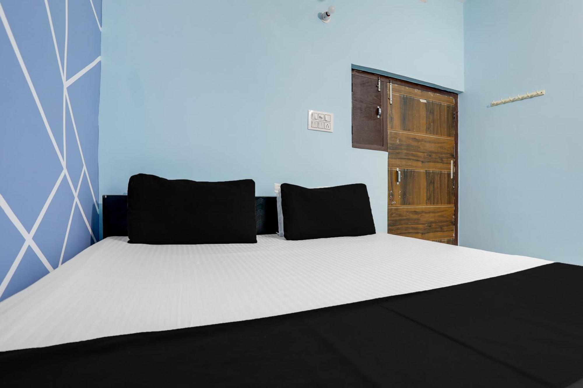 Spot On Hotel Impression Patna  Bagian luar foto